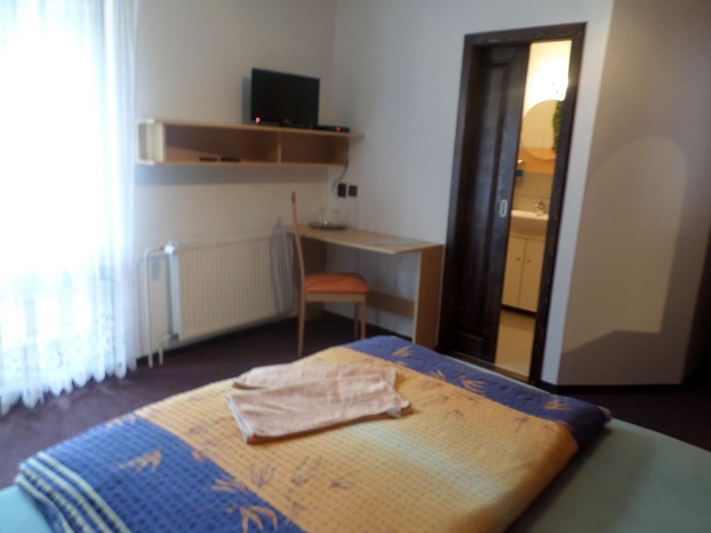Penzion V Budech Krivoklat Room photo